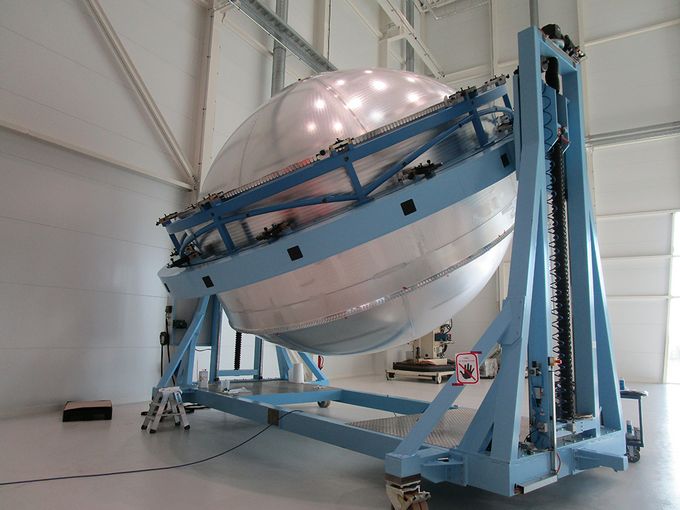 MT Aerospace has delivered the first hydrogen tank for the Ariane 6 upper stage to the ArianeGroup. © MT Aerospace AG