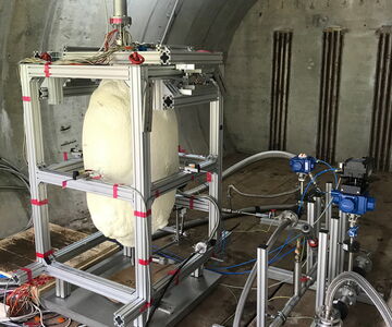 The CFRP tank specially developed by MT Aerospace AG has proven hydrogen-tight at a frosty -253°C. © MT Aerospace AG