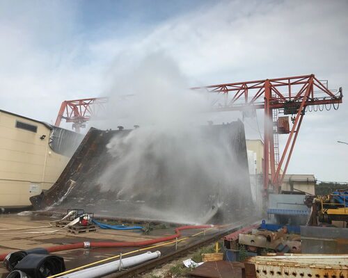 Deflektor beim Test eines Teilsystems der Wasserkühlung im Werk in Tschechien